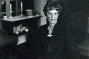Toledo Welcomes Amelia Earhart Photo